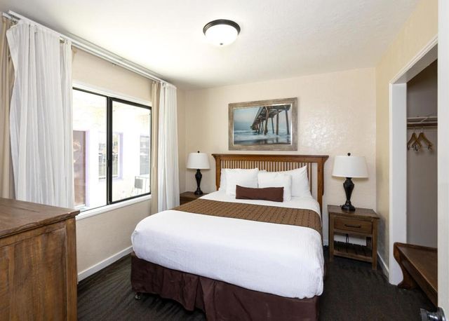 1500 Wharf Road 12, Capitola, CA 95010