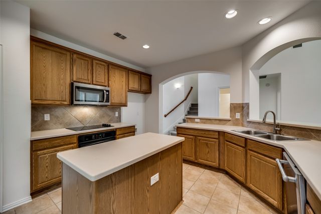 819 Rushmore Drive, Allen, TX 75002