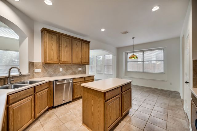 819 Rushmore Drive, Allen, TX 75002