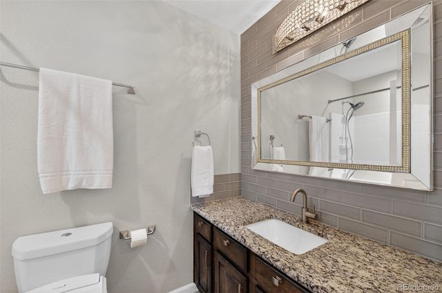 26201 E Davies Drive, Aurora, CO 80016