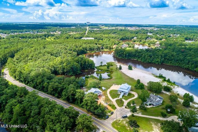3293 Sandy Bluff Drive, D'iberville, MS 39540
