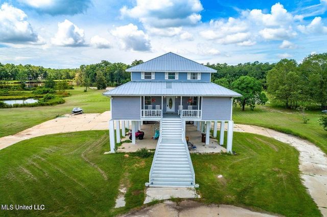 3293 Sandy Bluff Drive, D'iberville, MS 39540