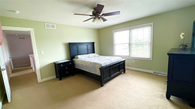 2906 N BIRCH Run, Erie, PA 16506