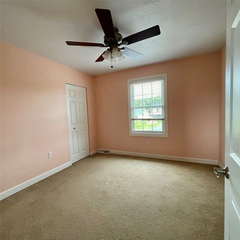 2906 N BIRCH Run, Erie, PA 16506