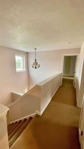 2906 N BIRCH Run, Erie, PA 16506