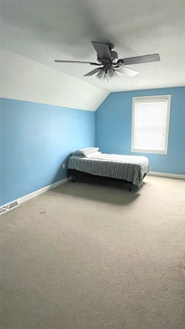 2906 N BIRCH Run, Erie, PA 16506