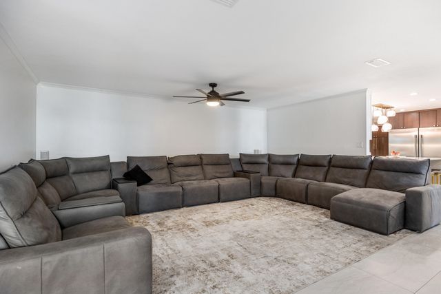 423 Caviar Drive, Fort Walton Beach, FL 32548