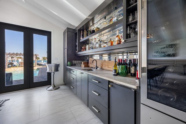 423 Caviar Drive, Fort Walton Beach, FL 32548