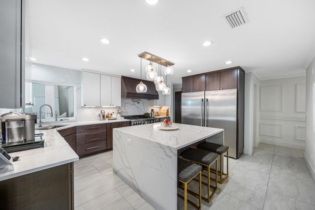 423 Caviar Drive, Fort Walton Beach, FL 32548