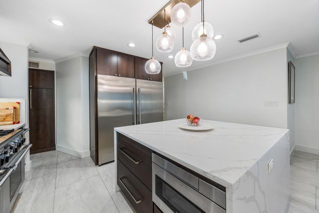 423 Caviar Drive, Fort Walton Beach, FL 32548