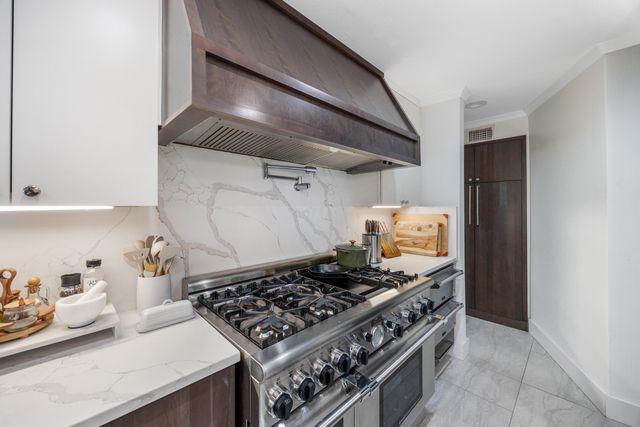 423 Caviar Drive, Fort Walton Beach, FL 32548