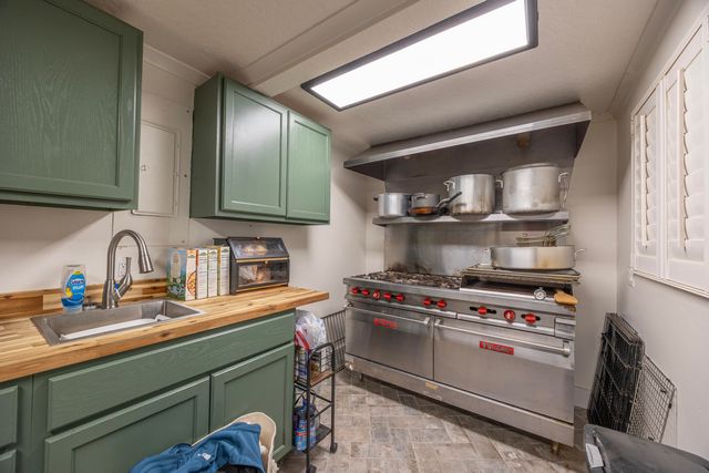 423 Caviar Drive, Fort Walton Beach, FL 32548