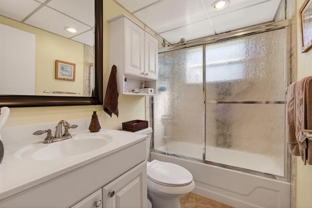 256 Flanders F, Delray Beach, FL 33484