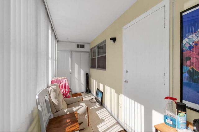 256 Flanders F, Delray Beach, FL 33484