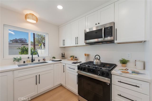 1018 N Wright, Santa Ana, CA 92701