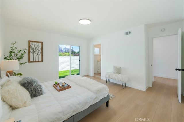 1018 N Wright, Santa Ana, CA 92701