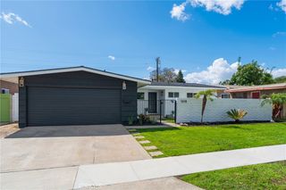 1018 N Wright, Santa Ana, CA 92701