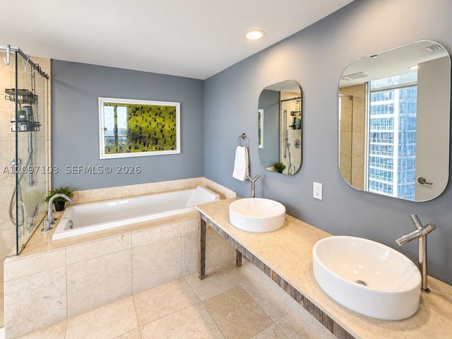 495 Brickell Ave 4911, Miami, FL 33131