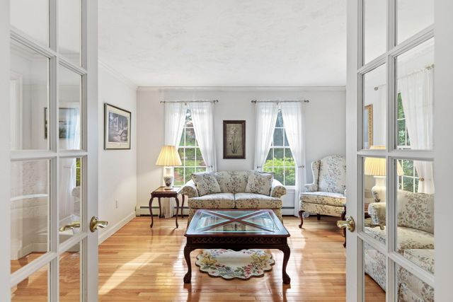 16 Cedar Street, Mashpee, MA 02649