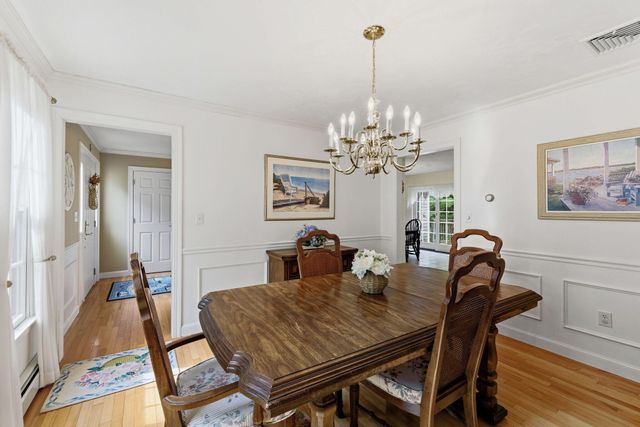 16 Cedar Street, Mashpee, MA 02649