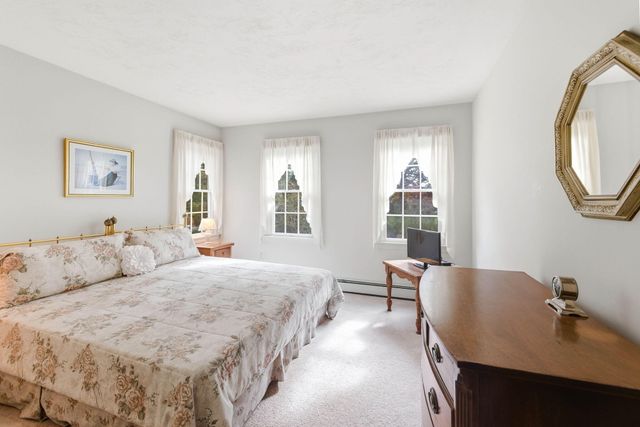 16 Cedar Street, Mashpee, MA 02649