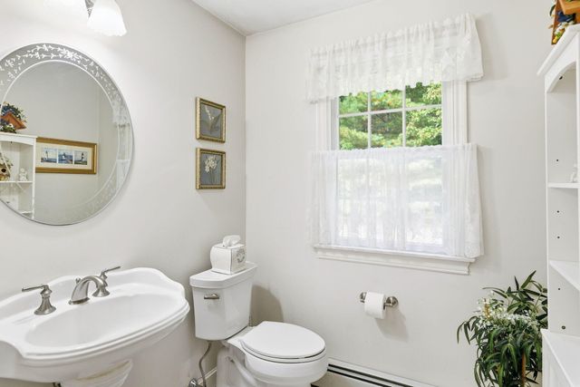 16 Cedar Street, Mashpee, MA 02649