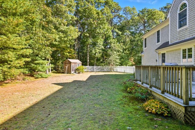 16 Cedar Street, Mashpee, MA 02649