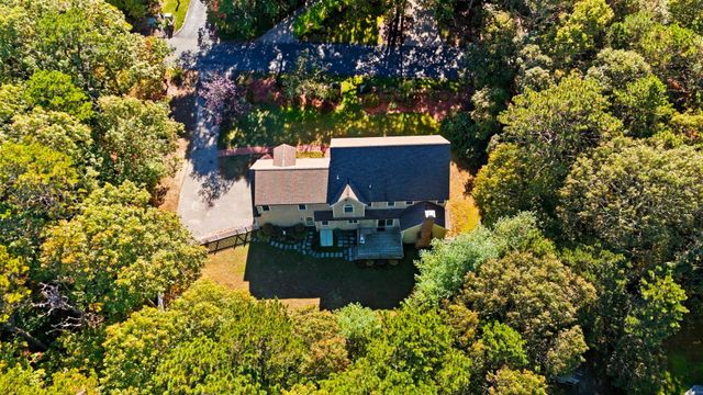 16 Cedar Street, Mashpee, MA 02649