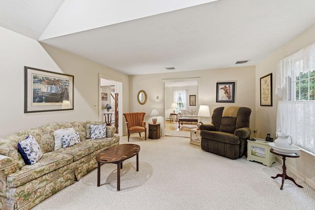 16 Cedar Street, Mashpee, MA 02649