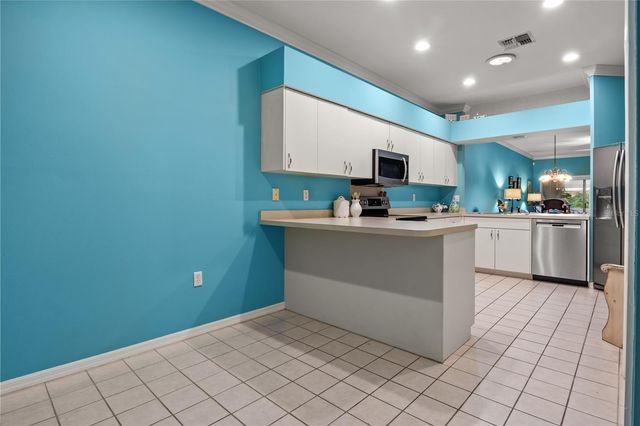 4 ENCLAVE DRIVE, Winter Haven, FL 33884