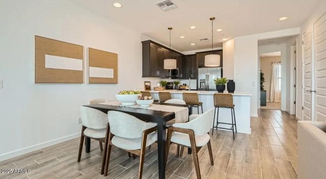 8149 E PETUNIA Avenue 1068, Mesa, AZ 85212