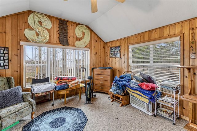 2489 10 Mile Road, Sparta, MI 49345