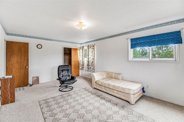 2489 10 Mile Road, Sparta, MI 49345