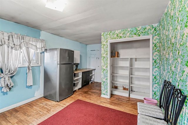 2489 10 Mile Road, Sparta, MI 49345