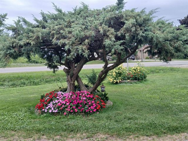 2489 10 Mile Road, Sparta, MI 49345