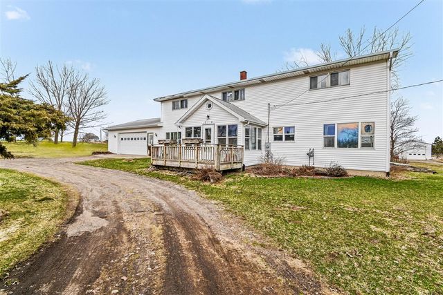 2489 10 Mile Road, Sparta, MI 49345