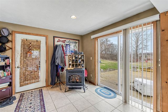 2489 10 Mile Road, Sparta, MI 49345