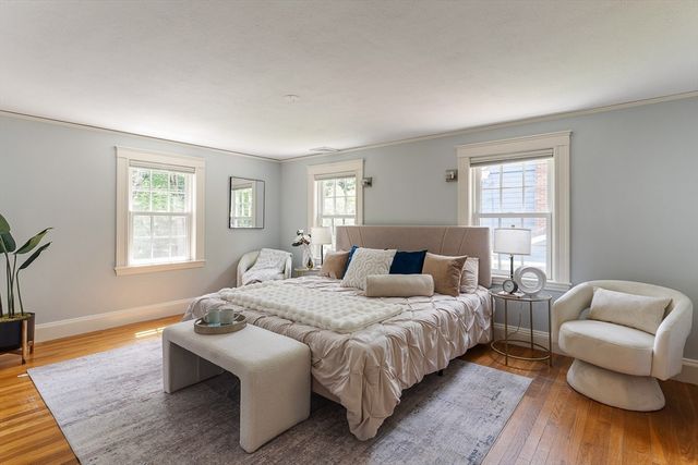 93 Manchester Rd, Newton, MA 02461
