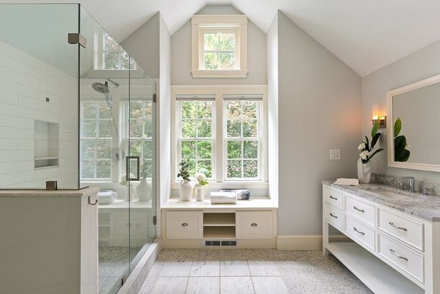 93 Manchester Rd, Newton, MA 02461