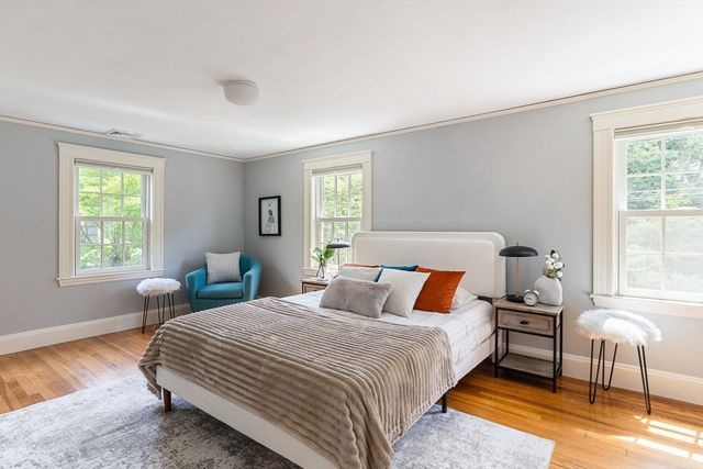 93 Manchester Rd, Newton, MA 02461
