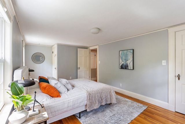 93 Manchester Rd, Newton, MA 02461