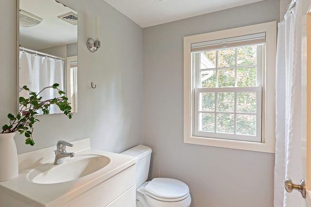 93 Manchester Rd, Newton, MA 02461