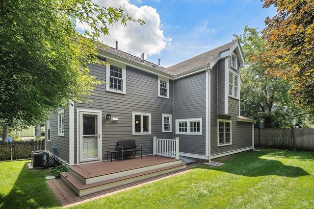93 Manchester Rd, Newton, MA 02461