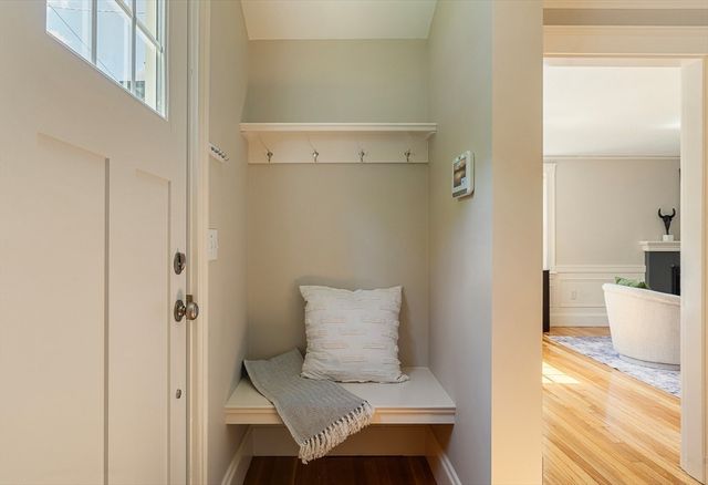 93 Manchester Rd, Newton, MA 02461