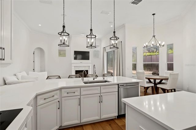 2710 REGAL PINE TRAIL, Oviedo, FL 32766