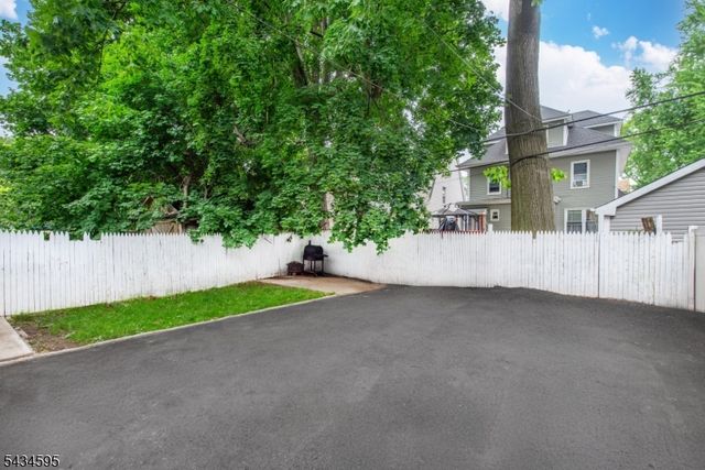 26 N 22nd St, East Orange City, NJ 07017