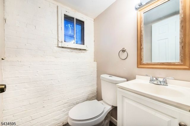 26 N 22nd St, East Orange City, NJ 07017