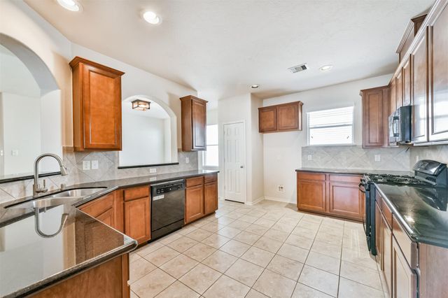 2539 Blue Heron Circle, Seabrook, TX 77586