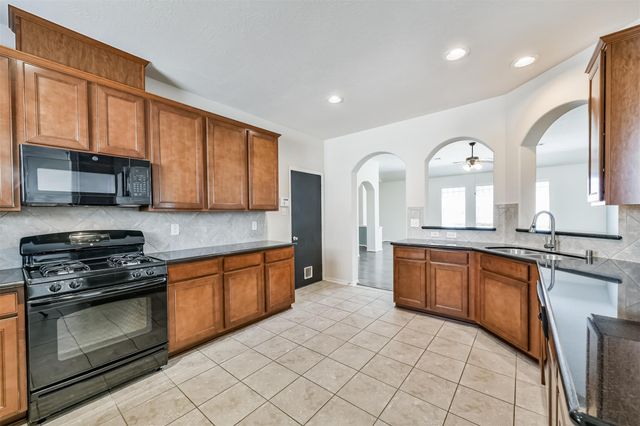 2539 Blue Heron Circle, Seabrook, TX 77586