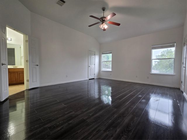 148 Black Cap RUN, Buda, TX 78610